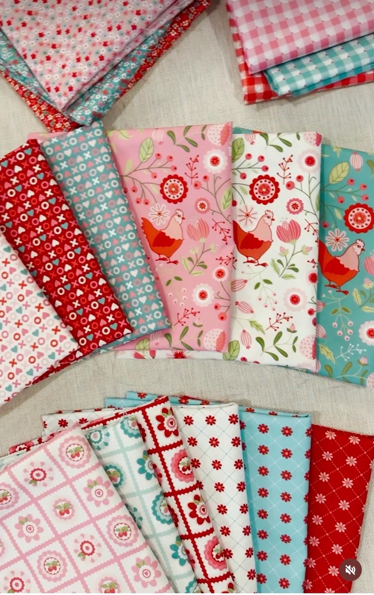 smitten chicken *preorder 21 FQ / 1/2 yards| Poppie cotton | Lori woods shipping June 26