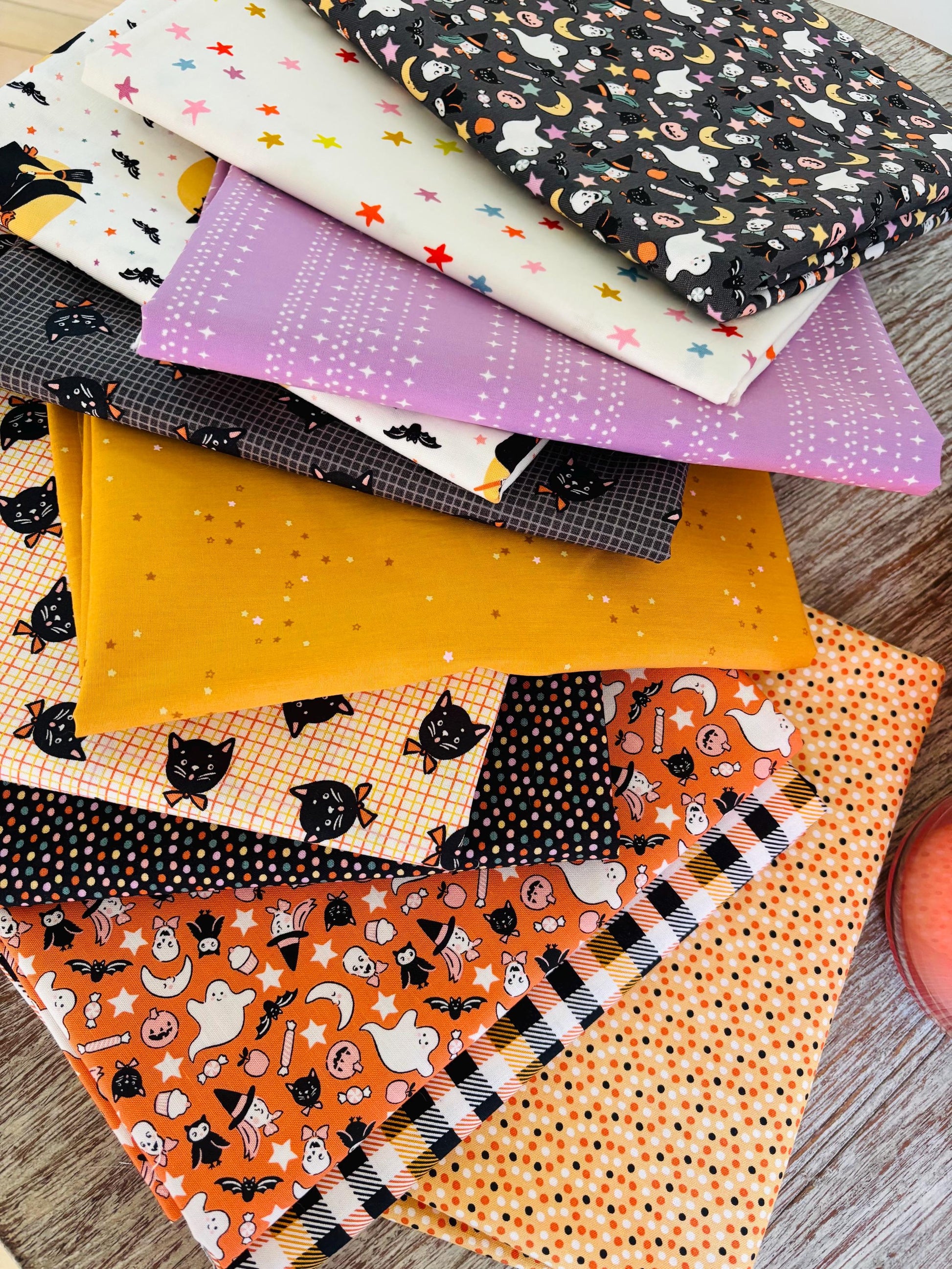 Poppie cotton Halloween - 11 fat quarter bundle - halloween includes blenders