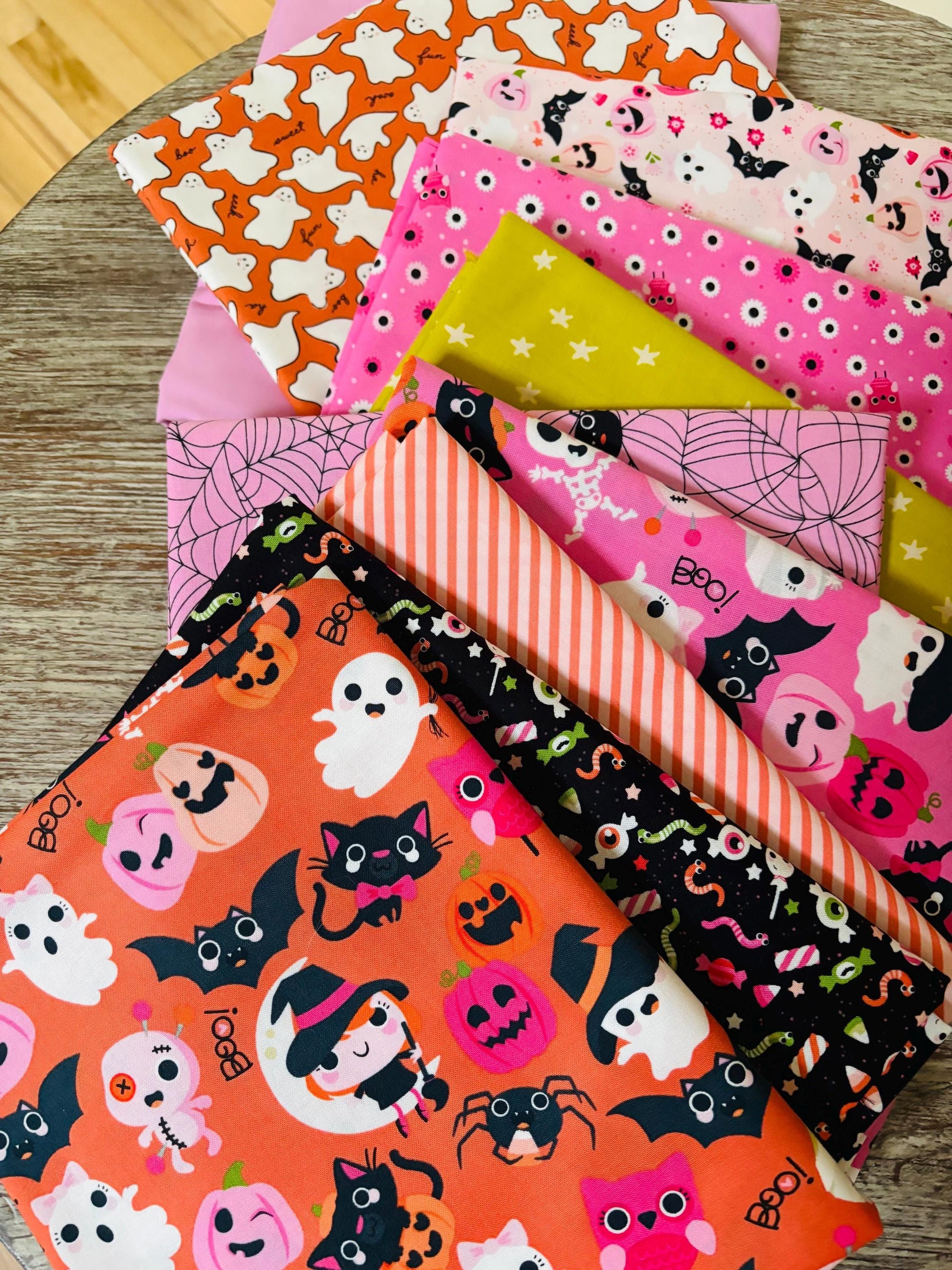 Return of pink halloween part 4 - 10 fat quarter bundle - Not scary