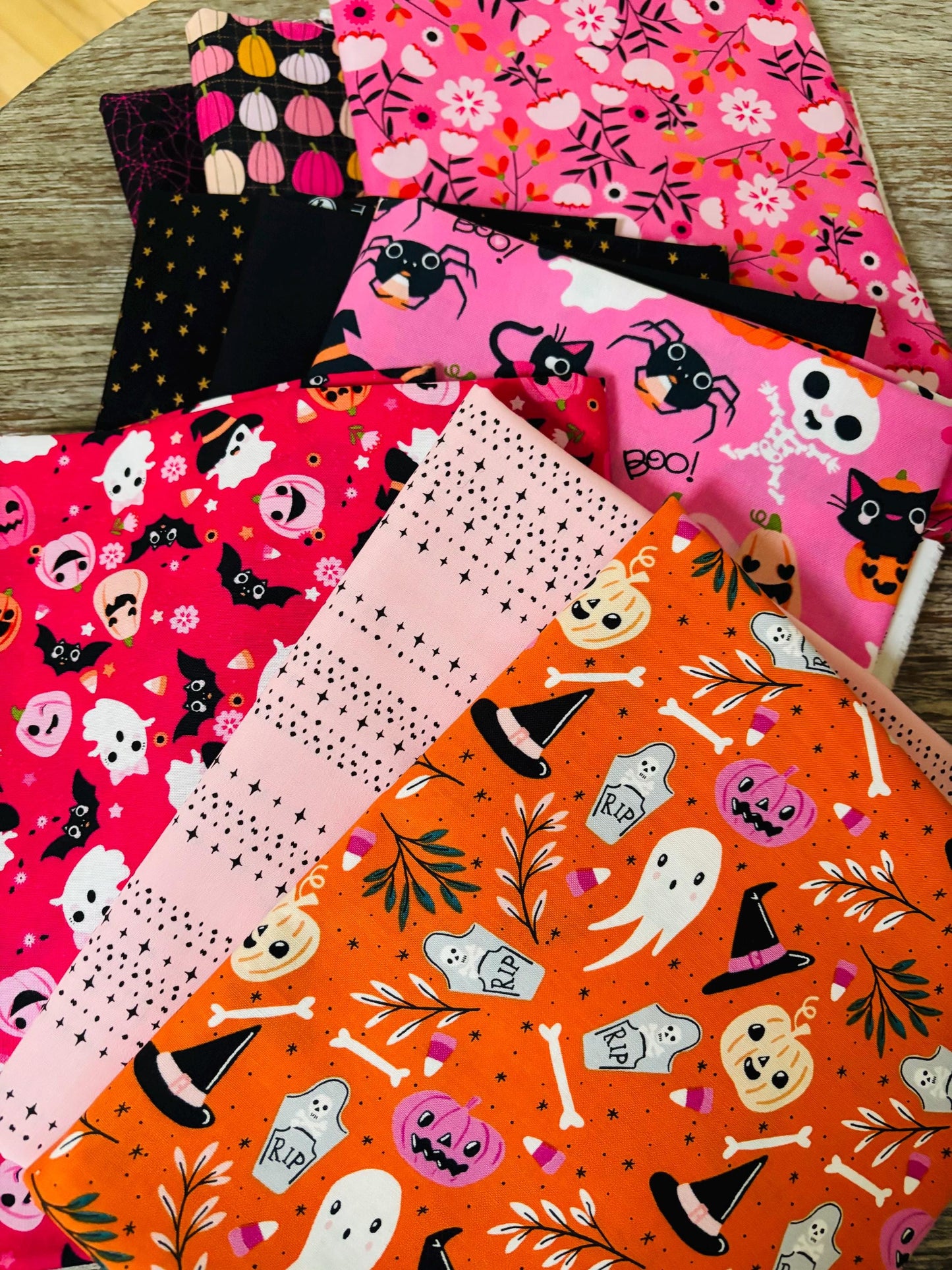 Return of pink halloween part 5 - 9 fat quarter bundle - Not scary