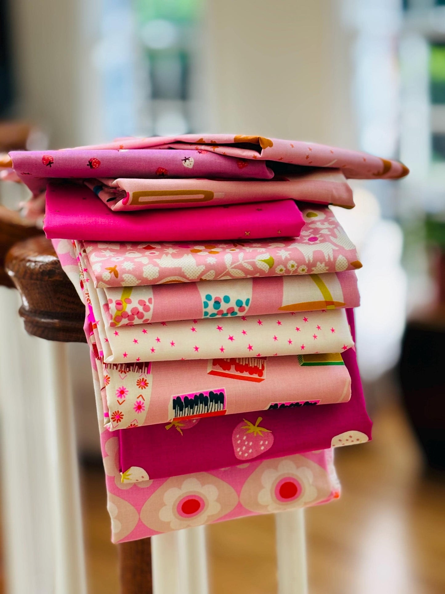 Outrageously pink #3 - 10 fat quarter bundle - Ruby star mash up and one solid with gold stars