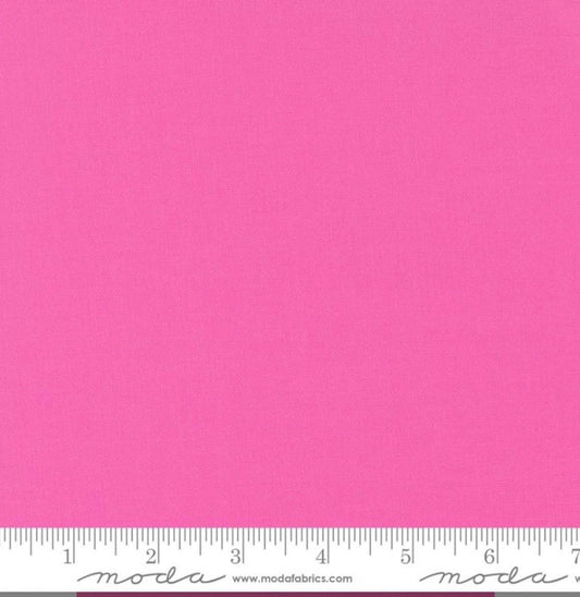 Bella Solids - Peony - 9900 91 - Moda