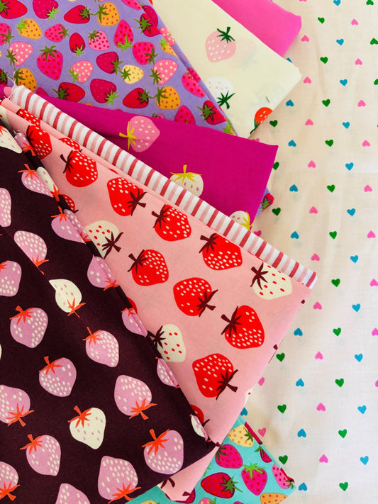 Strawberry heart - 9 fat quarter bundle - Poppie cotton AGD RBD Under the apple tree Plaid Rosy cheeks strawberry