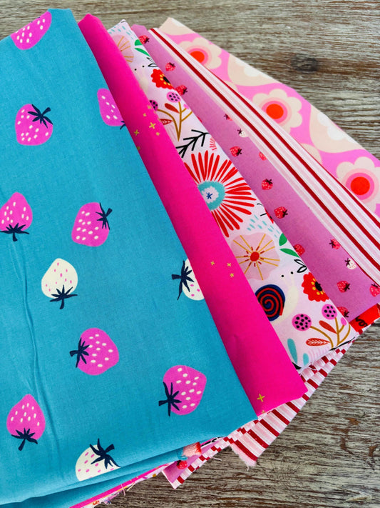Neon strawberry - 6 fat quarter bundle - Poppie Cotton Ruby star calico starry stripe