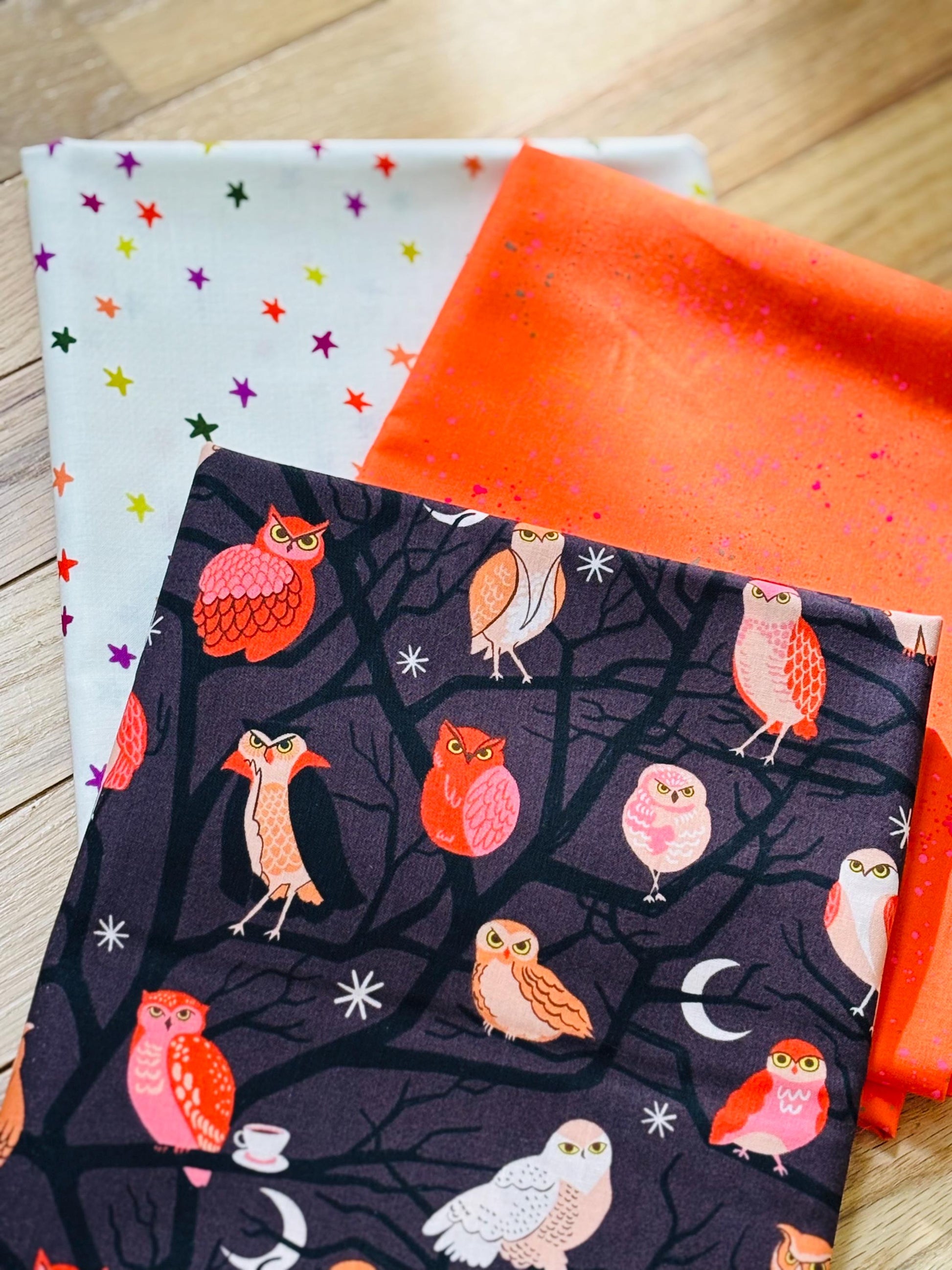 Halloween freaky mini 11 fat quarter bundle includes blenders