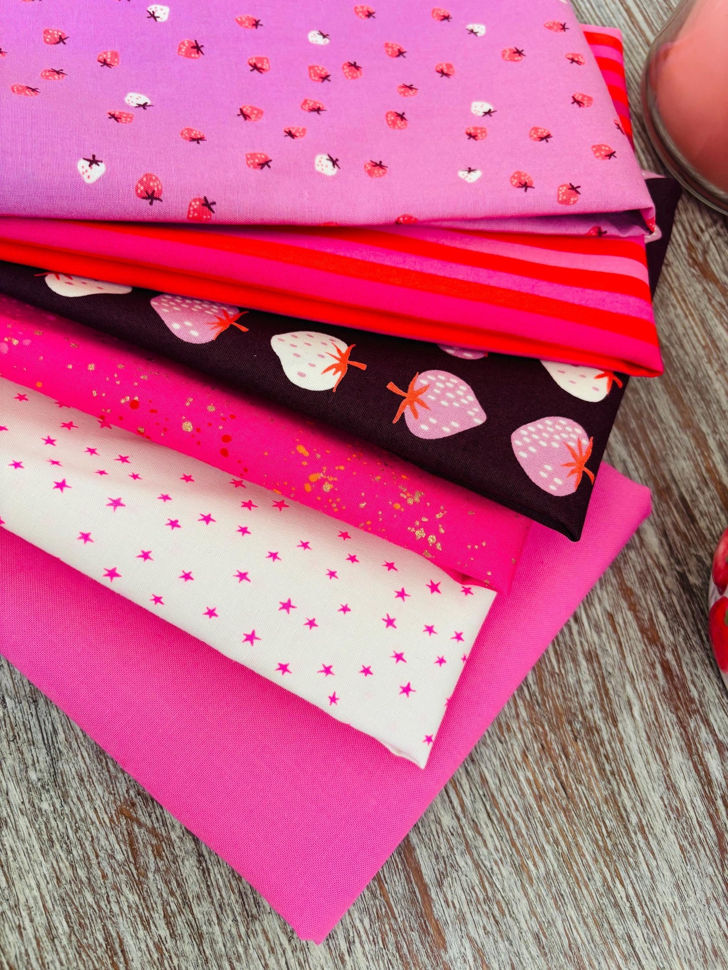 Deep berry crush - 6 fat quarter bundle strawberry gingham Ruby star AGF Starry