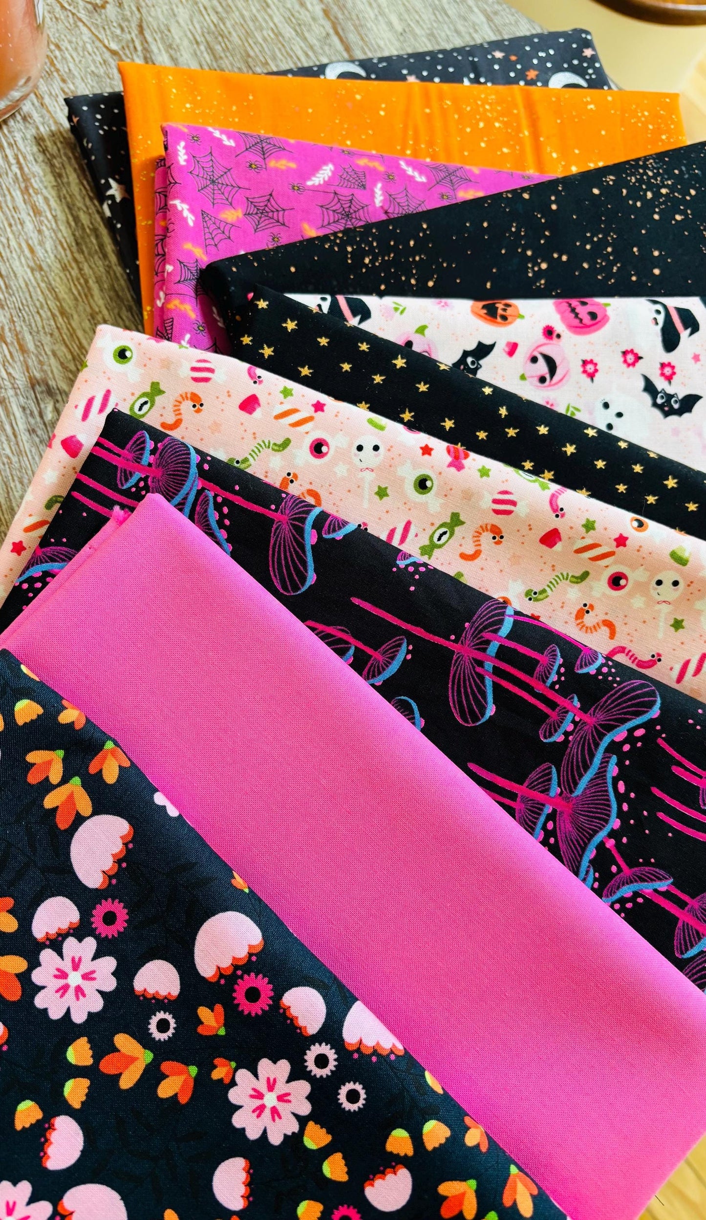 Halloween the darker side # 2 - 10 fat quarter bundle - halloween