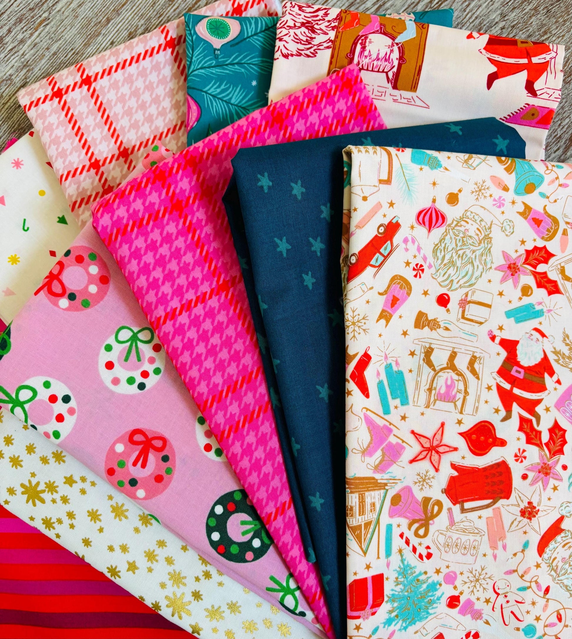 Return of pink Christmas part 2 13 fat quarter bundle - christmas in color starry speckled RSS AGF Poppie