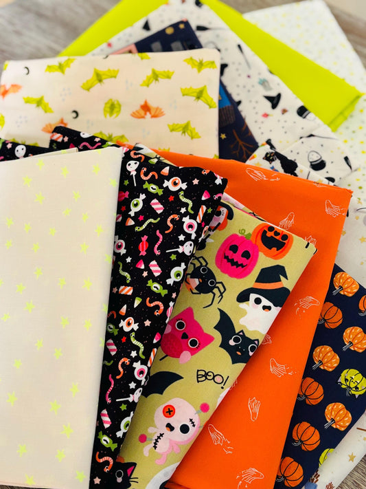 Witch in the lime light | Fat quarters bundles 11 fabrics | freaky | Ruby star starry halloween