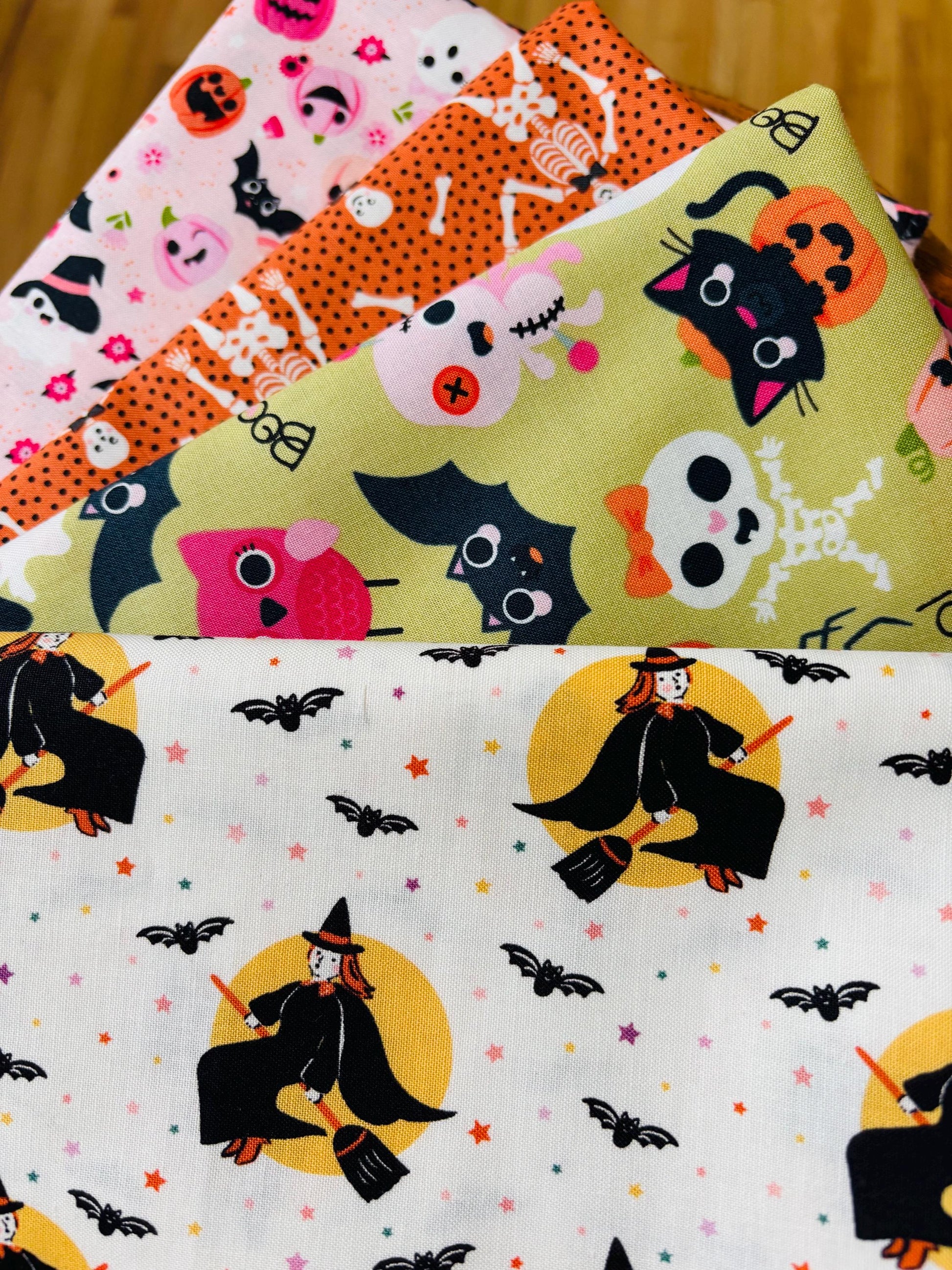 Not Scary + Sweet Tooth + blenders - 12 fat quarter bundle - Poppie cotton speckled