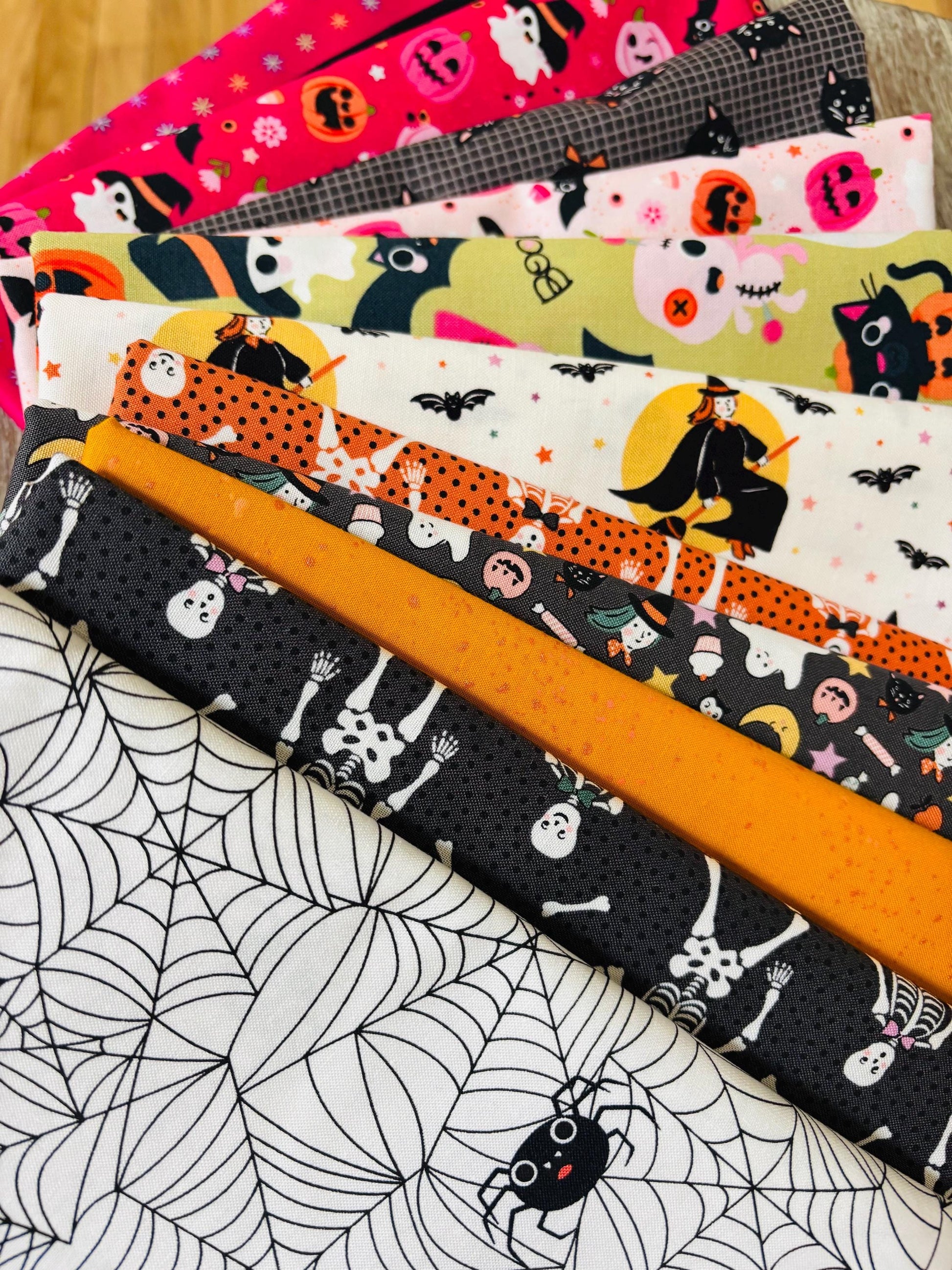 Not Scary + Sweet Tooth + blenders - 12 fat quarter bundle - Poppie cotton speckled