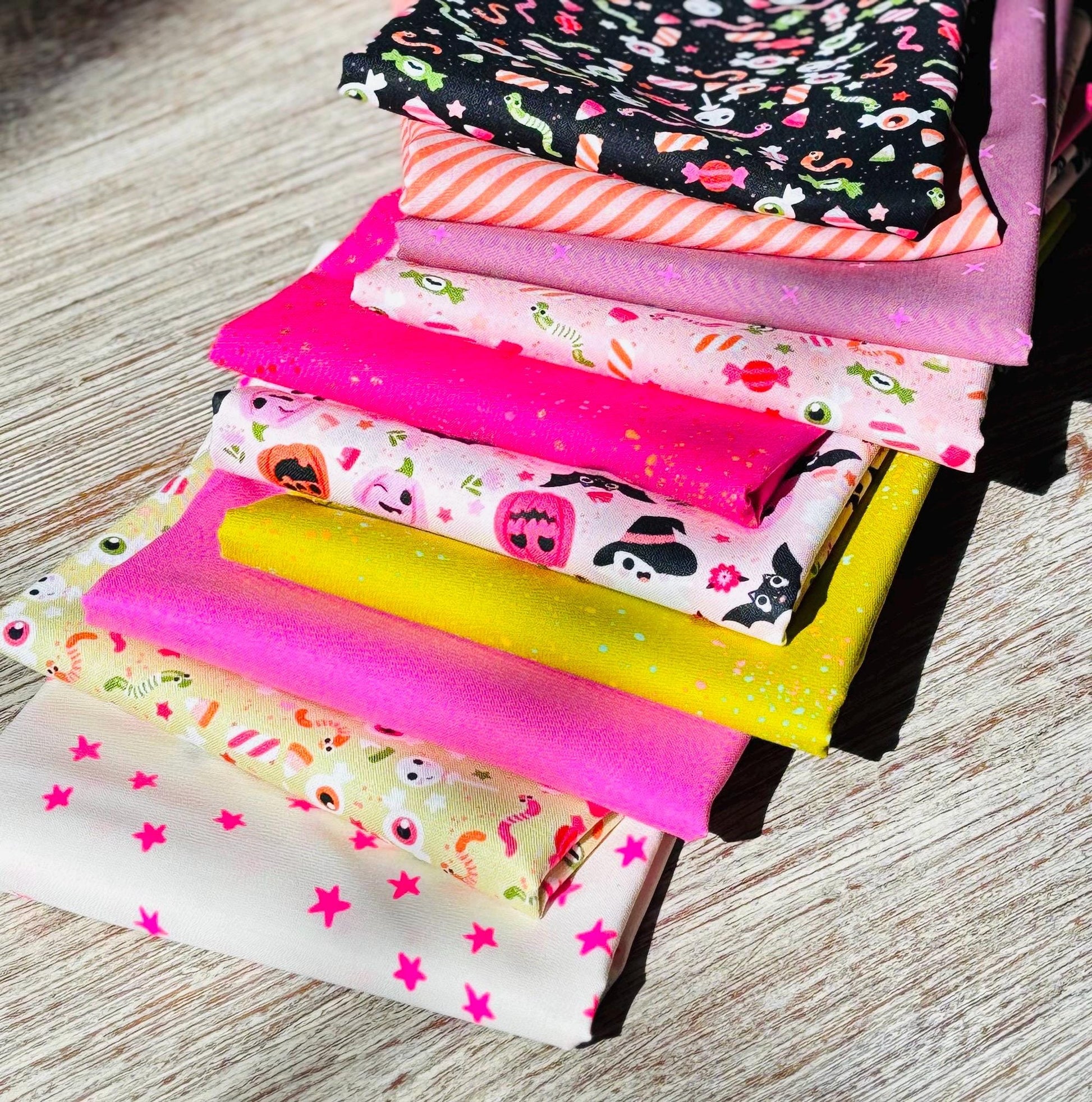 Treat please # 2 - 10 fat quarters - pink Ruby star AGF Spooky n sweet not scary