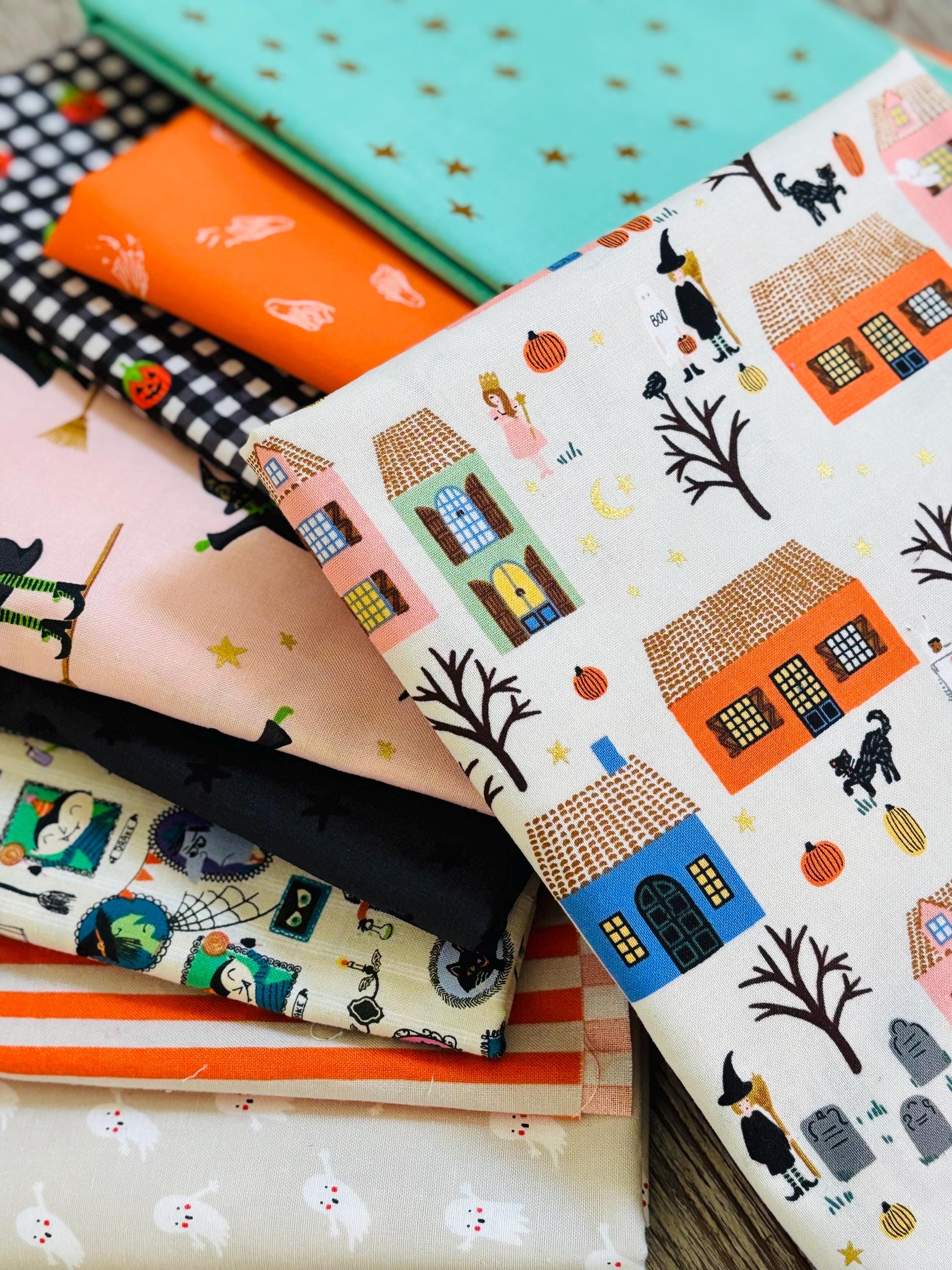 Spooktacular - 9 fat quarter bundle - halloween