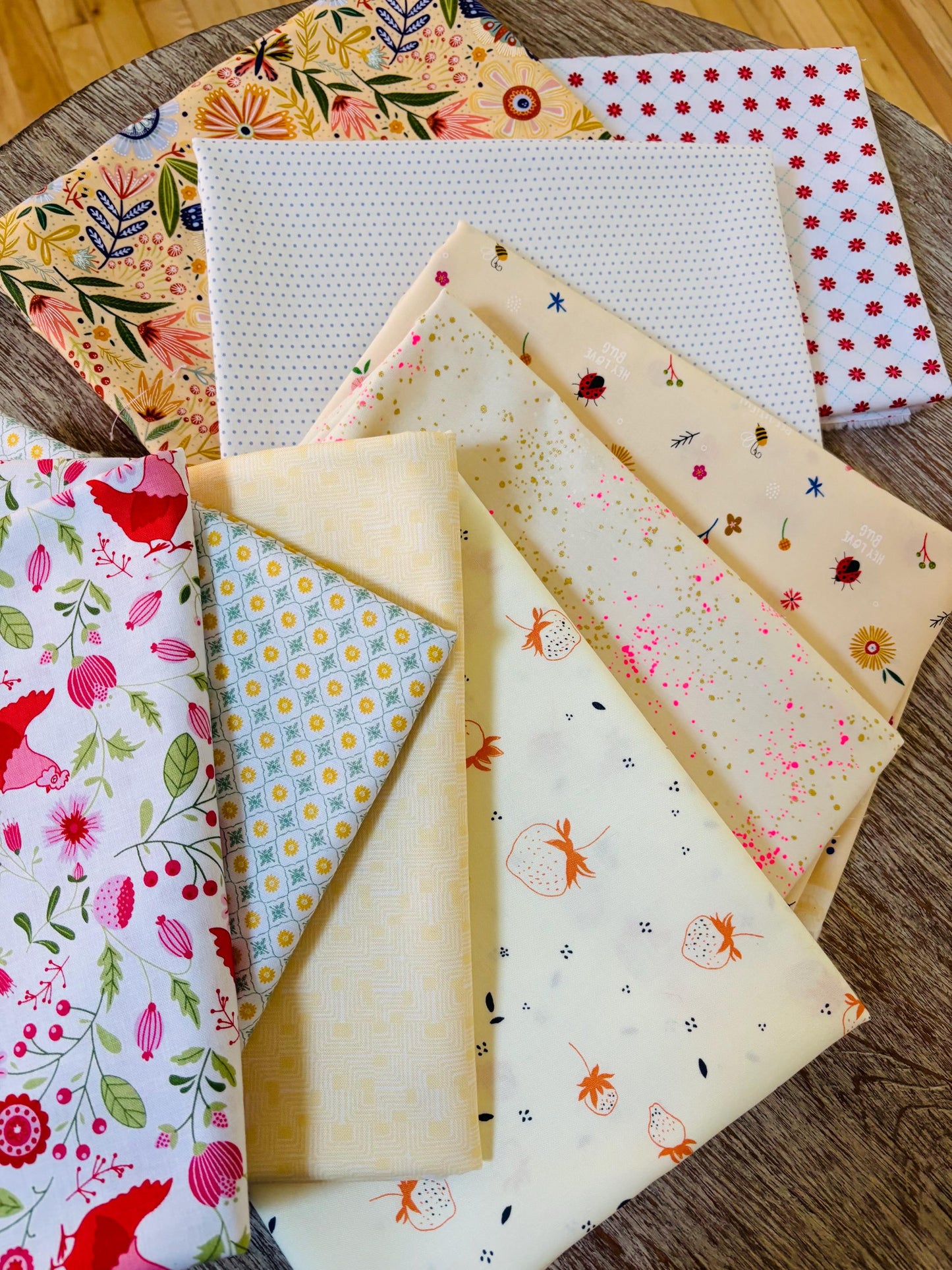 Summer lights - 10 fat quarter bundle - Ruby star- speckled strawberry starry AGF