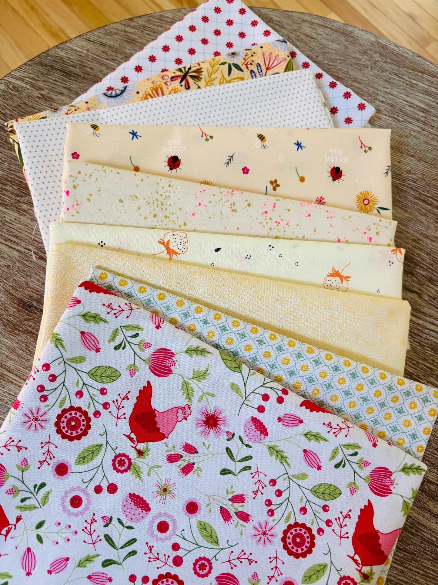 Summer lights - 10 fat quarter bundle - Ruby star- speckled strawberry starry AGF