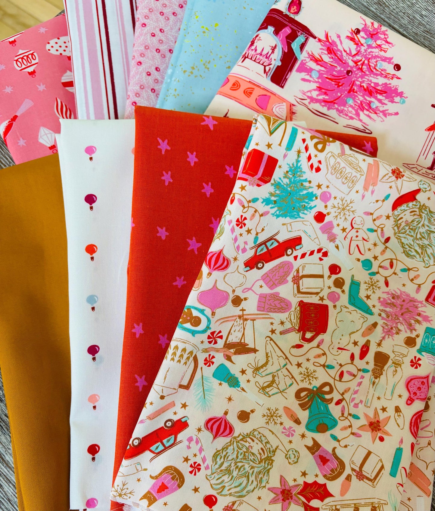 Return of pink Christmas part 12 - 9 fat quarter bundle - christmas in color starry speckled RSS AGF Poppie