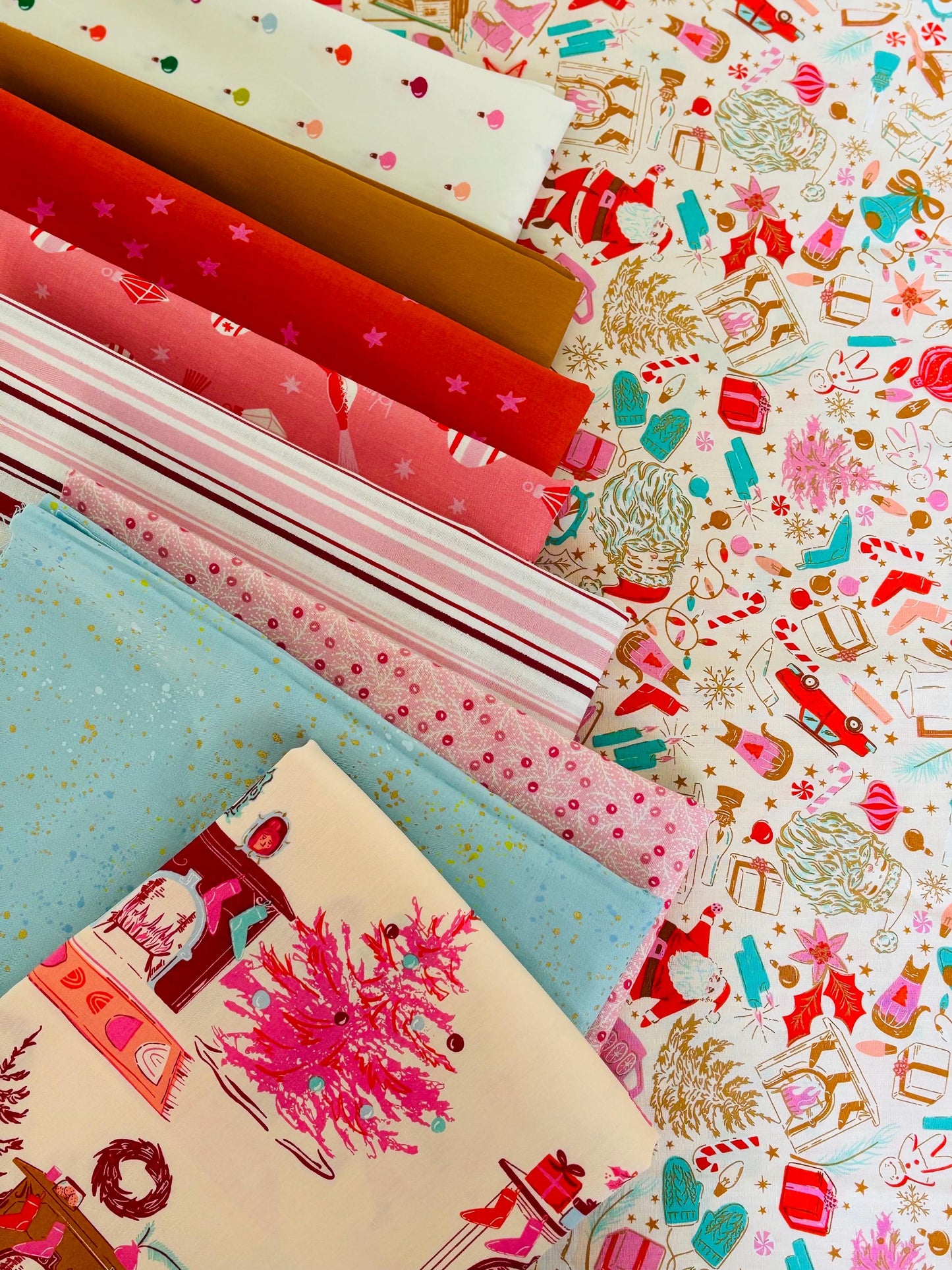 Return of pink Christmas part 12 - 9 fat quarter bundle - christmas in color starry speckled RSS AGF Poppie